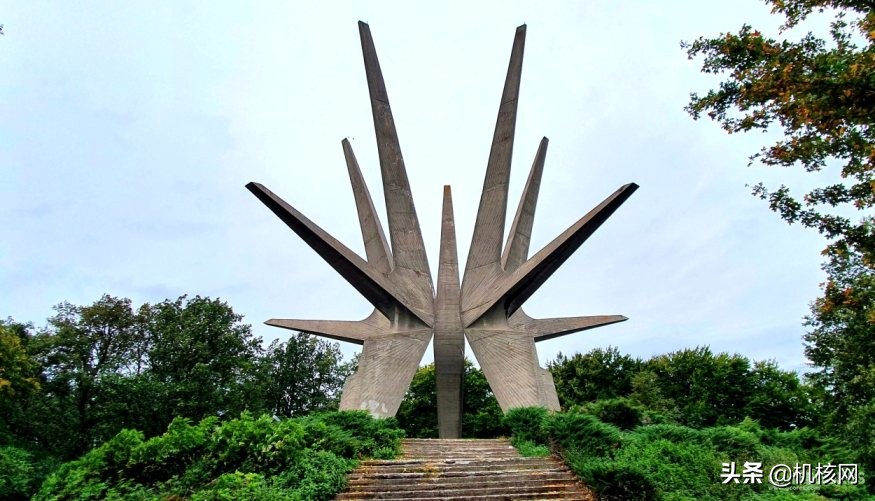 巴尔干土地上的无声呐喊 | Spomenik纪念碑考