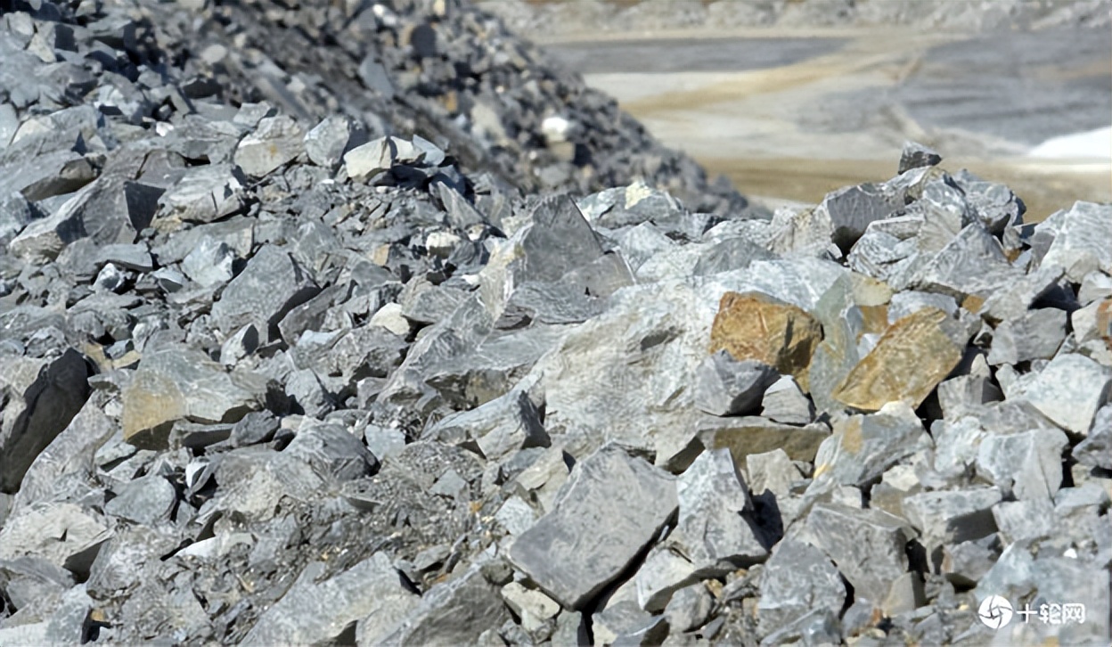 马斯克高喊精炼锂犹如印钞机，锂矿概念股欢呼