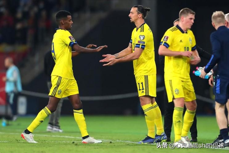 fifa17球员生涯世界杯（1-0！FIFA第17狂飙，决战波兰，伊布PK莱万，盼第13次杀进世界杯）