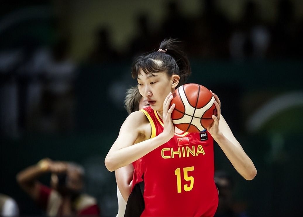 世界杯女篮回看（回看中国女篮2分险胜澳大利亚，从三个方面，聊聊球队的取胜关键）