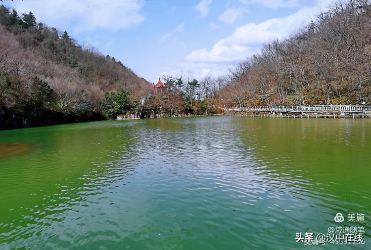 來此處踏青，不負(fù)春光不負(fù)卿