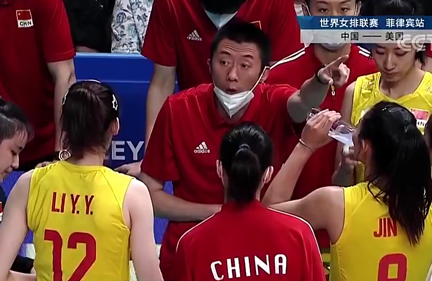 2019世界杯女排中国对美国（一传满天飞！中国女排0-3美国队，中国队输球有4大原因）