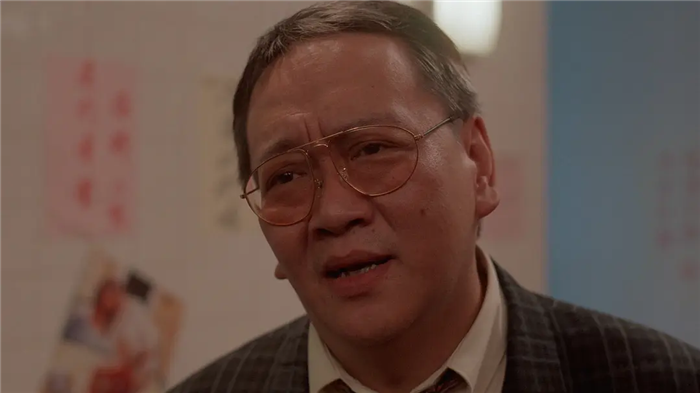 香港电影纹身(香港反派演员沈威去世,曾在电影中给王祖贤纹身,堪称