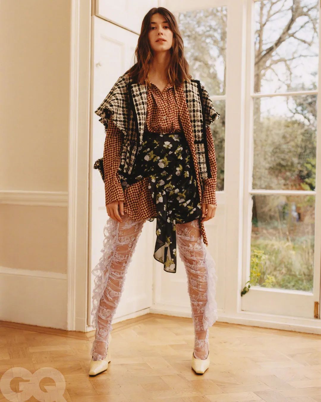 养眼！女神们的杂志大片