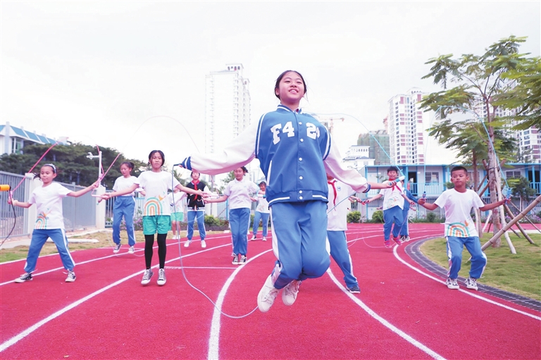 多元课后服务让三亚丹州小学焕发新活力(图3)