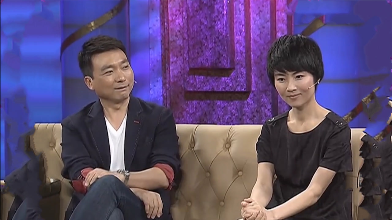 央视"国嘴"康辉,与妻子23年无儿女,遗憾痛哭:我一生只欠父母