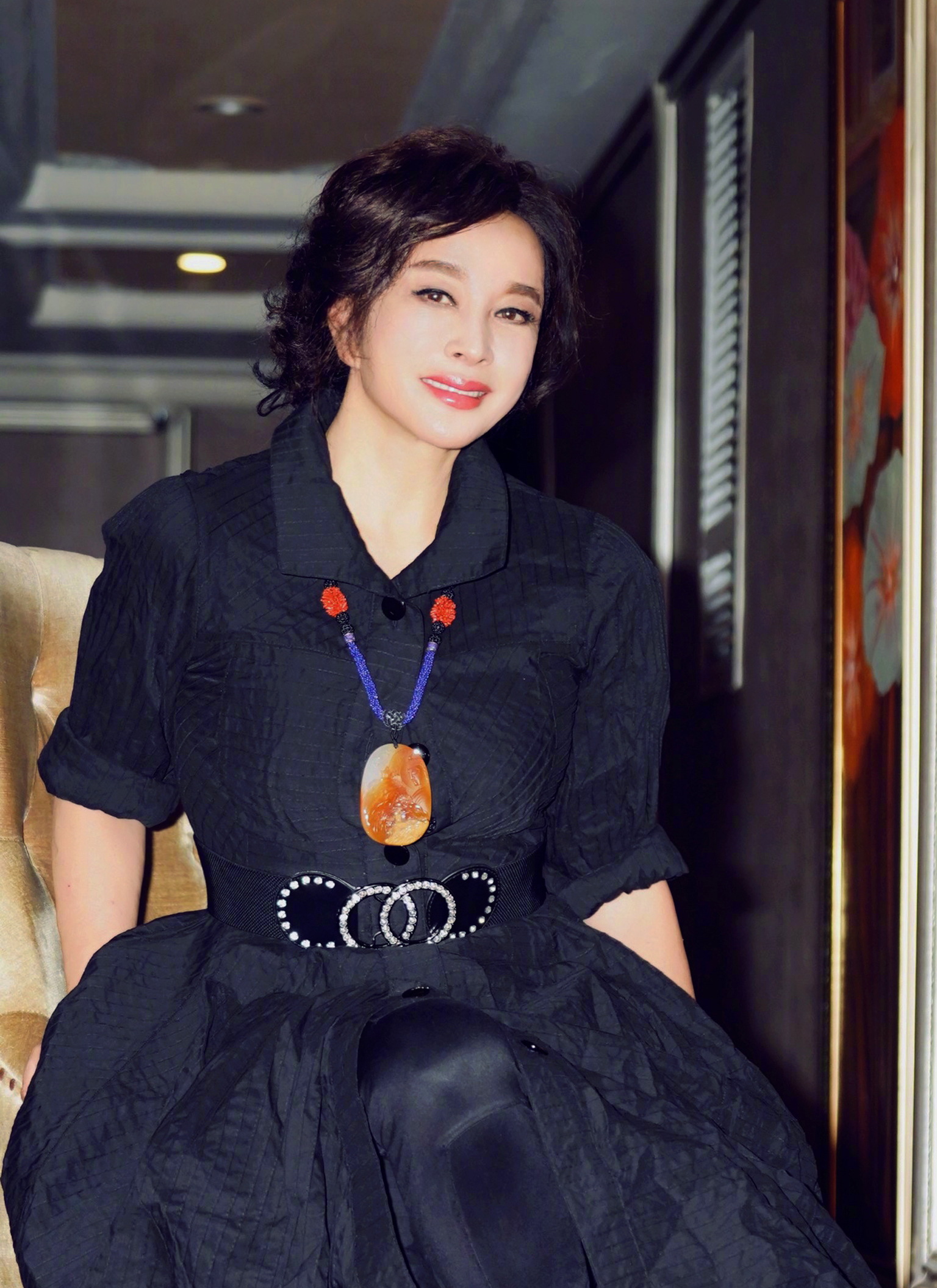 刘晓庆的妹妹刘晓红：我看到了姐姐的脆弱和心痛，含泪送姐姐出嫁