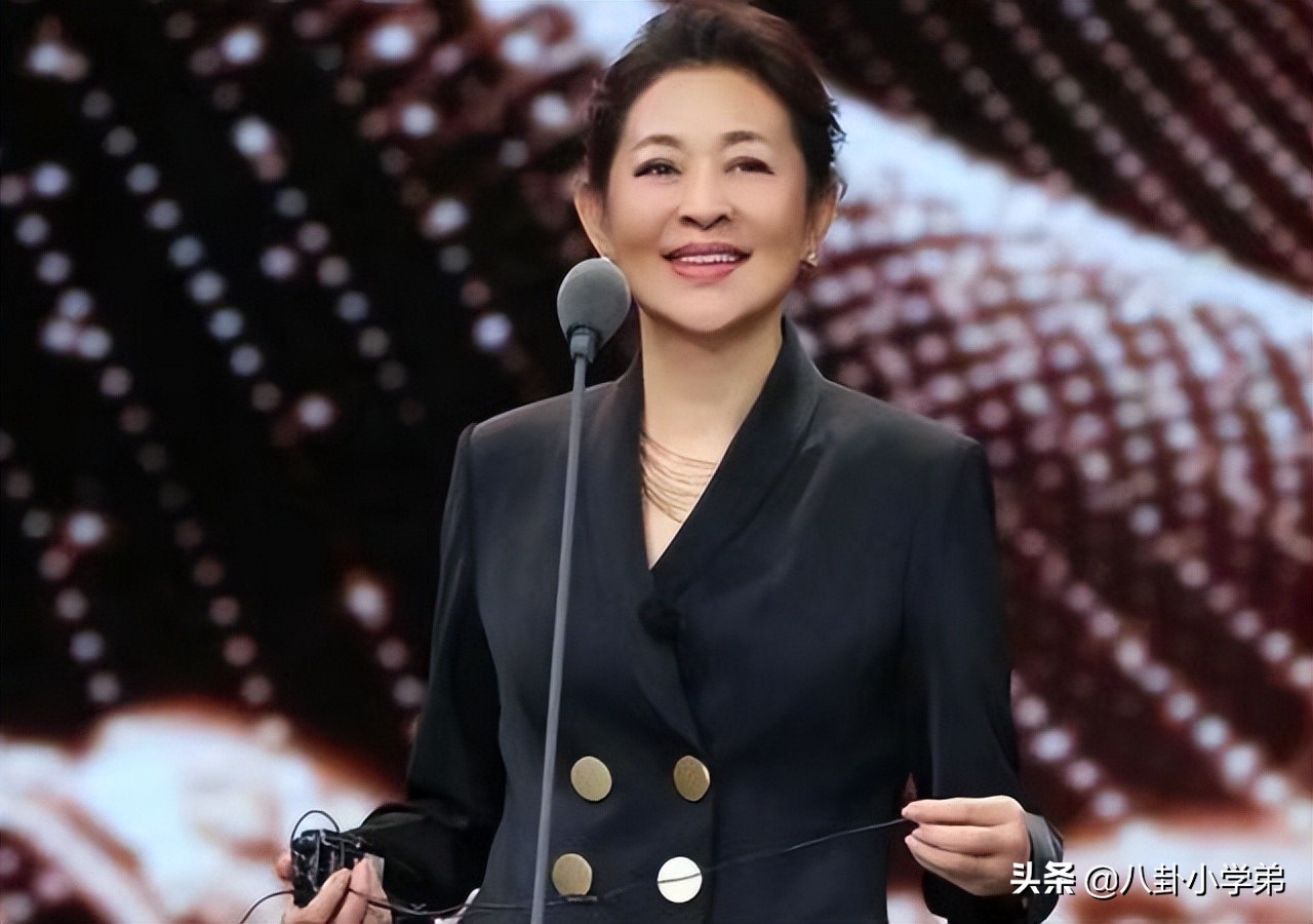 年轻时肤白貌美，如今只能演土气大妈，岁月这把“杀猪刀”太可怕