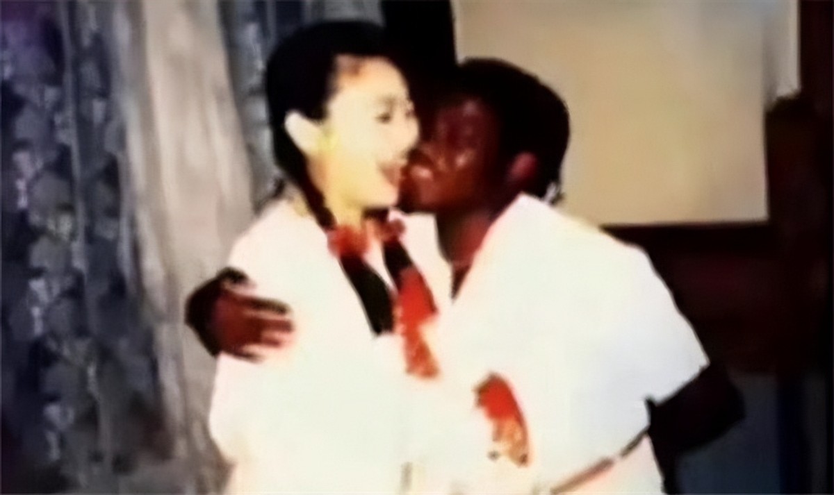 北大才女殷杰：远嫁非洲，因战乱与夫分别2年，再见丈夫已成高官