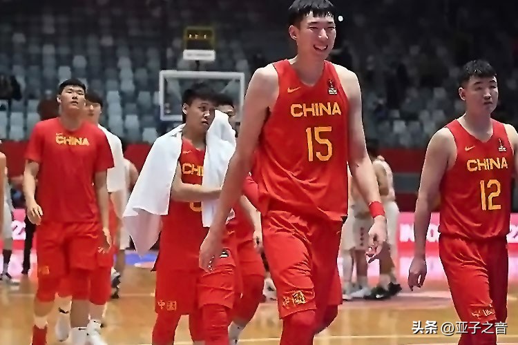 亞洲籃球俱樂部排名（最新世界男籃排名更新，美國首次失去榜首位置，中國排名亞洲第四）