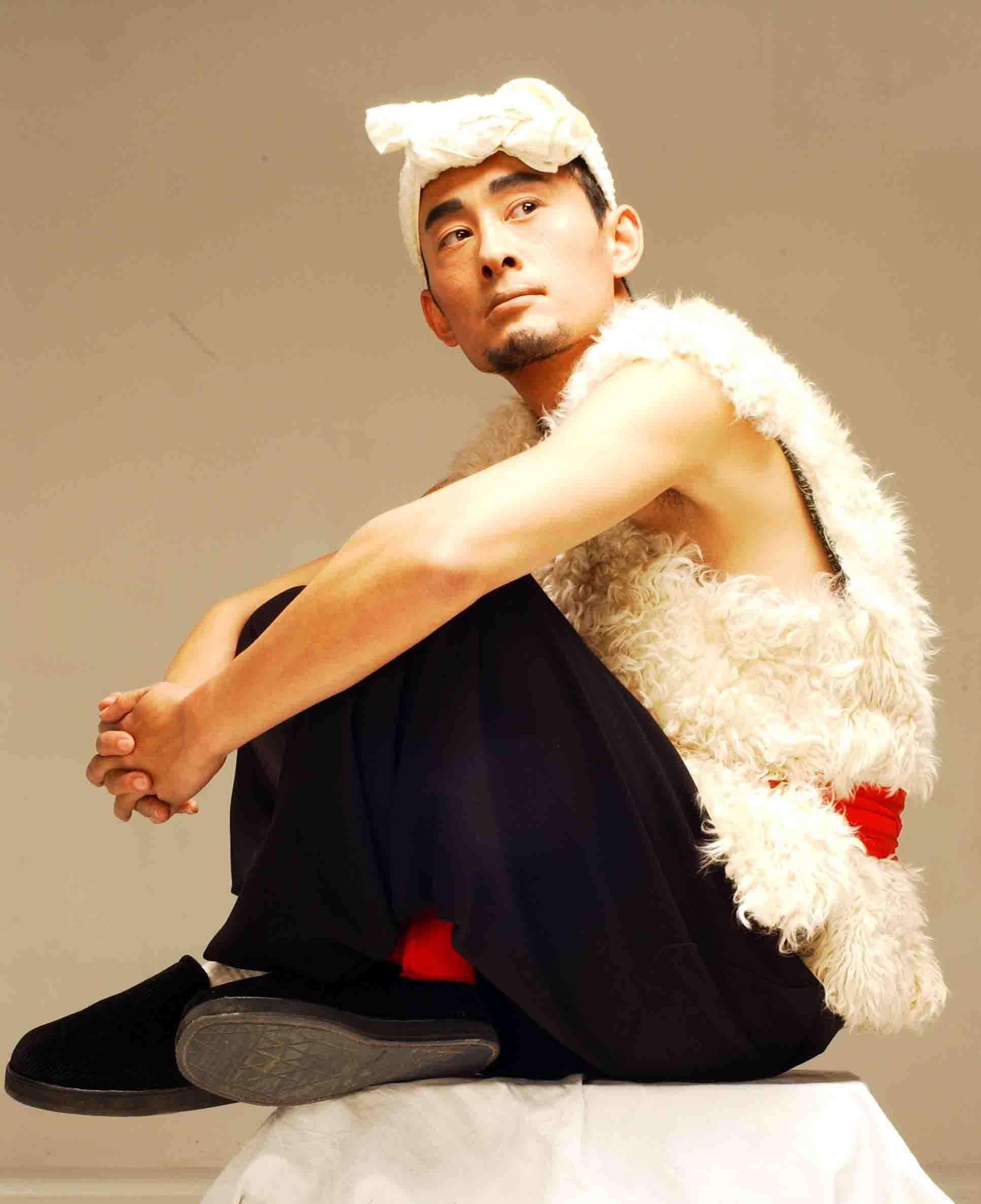 “从红到发紫到无人问津”的6位歌手，有人没钱买房有人被骗千万