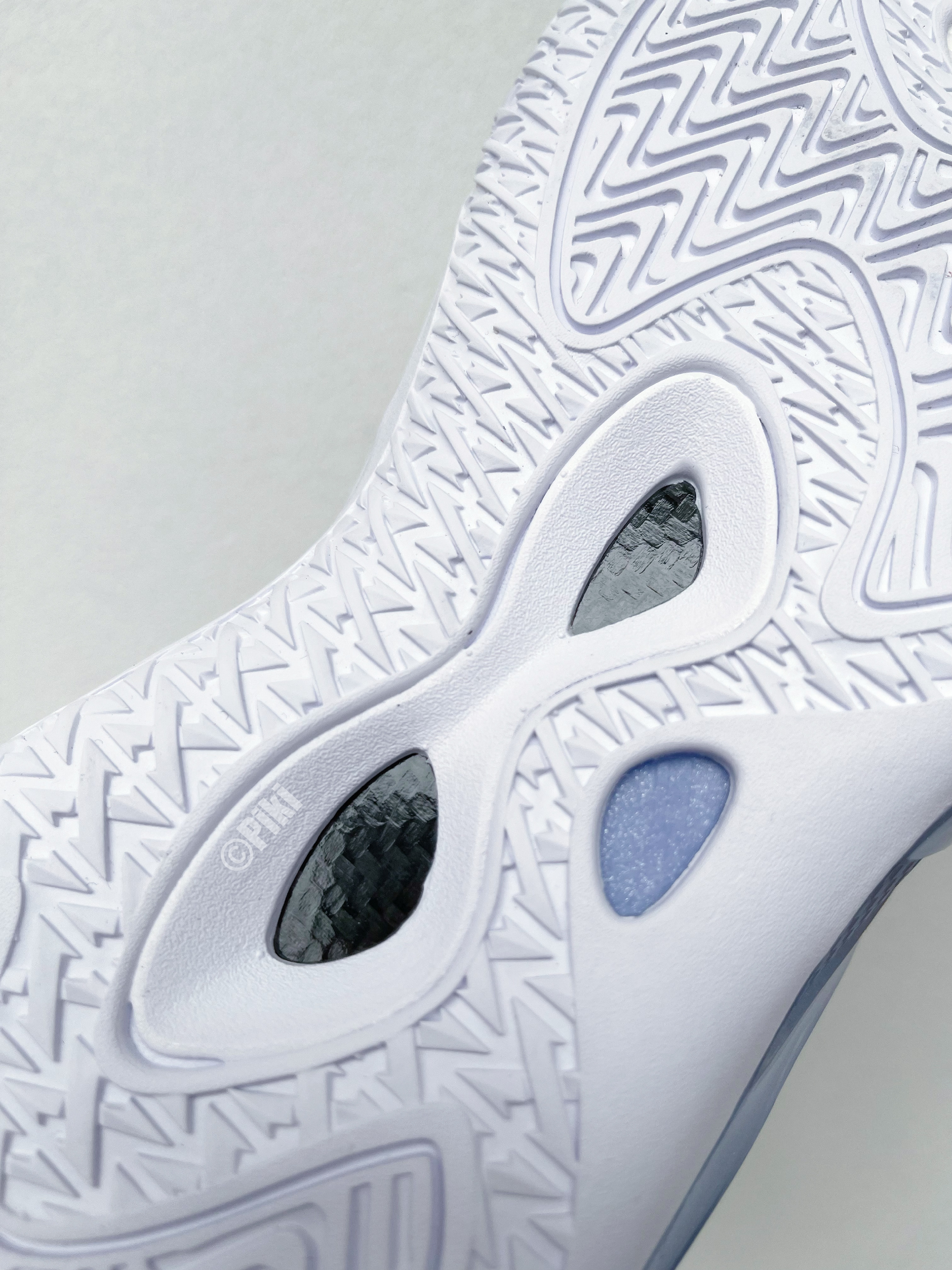 特步有没有什么好看的女款粉色鞋（百花齐放！韦德之道10代多配色曝光，安踏KT7Pro来袭，特步惊喜多）