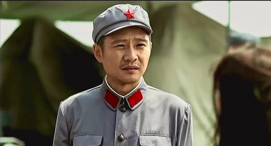 《父母爱情》老丁的下葬仪式上为何两个儿子未出现?内有隐情