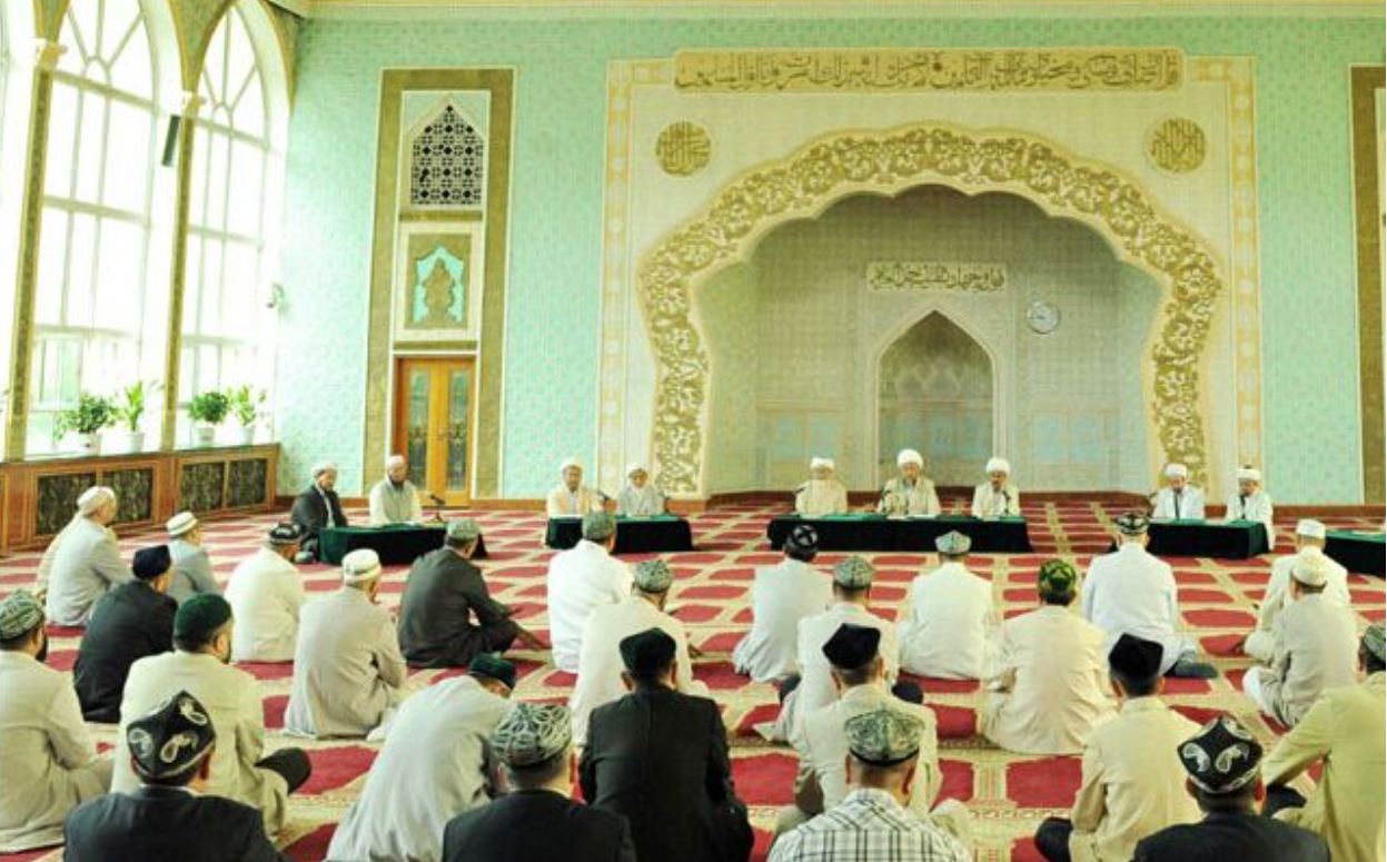 土耳其恶魔：洗脑上千女性做情人，藏6.9万颗避孕药，被判1075年