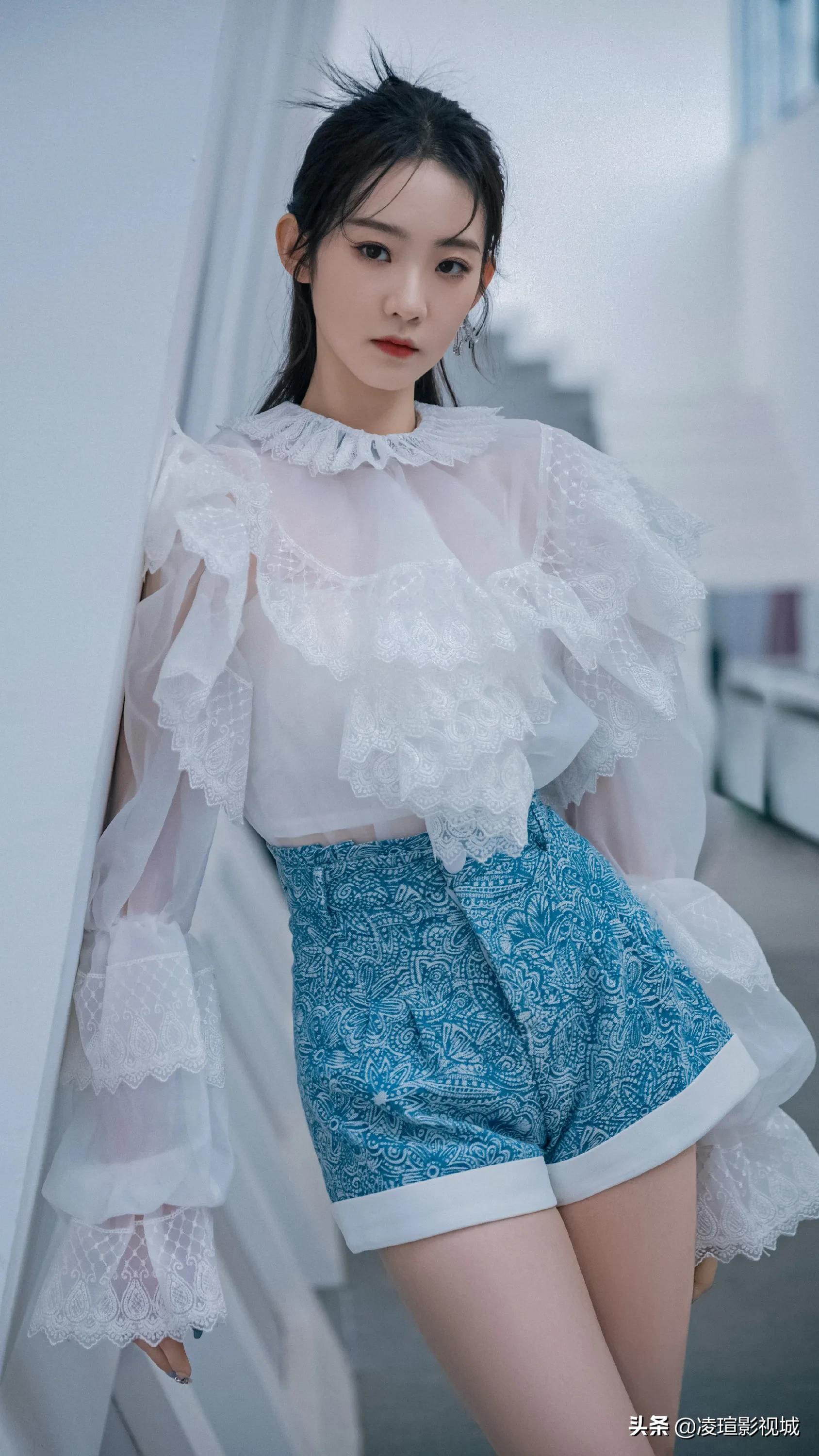 明星壁纸图片分享：张艺凡（1）