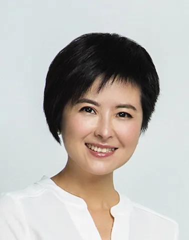 央视主持人张泉灵，10张精美的照片