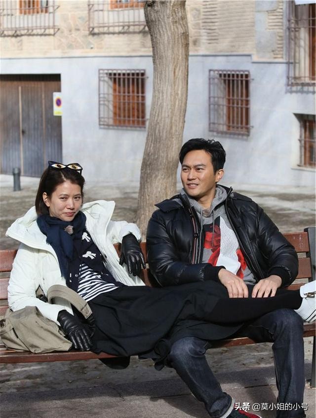 独宠爱妻，不炒绯闻，个个情史干净，这8位男星堪称娱乐圈清流