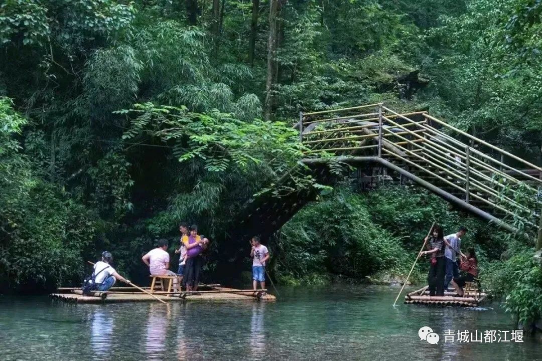 都江堰的六月！烟雨入古堰，山水云雾起......成都出发1h抵达的23℃避暑胜地！这个夏天一定要这样玩～