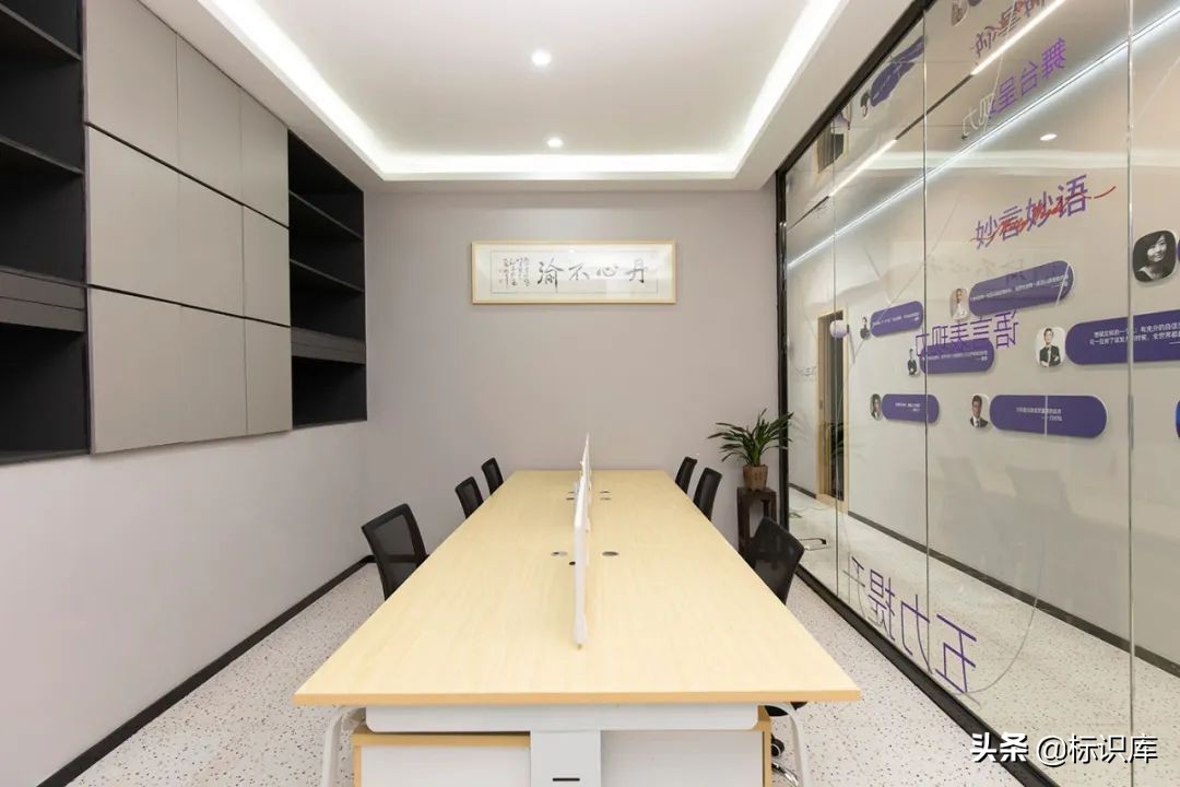 教育导视｜殷丹语言艺术培训学校导视设计