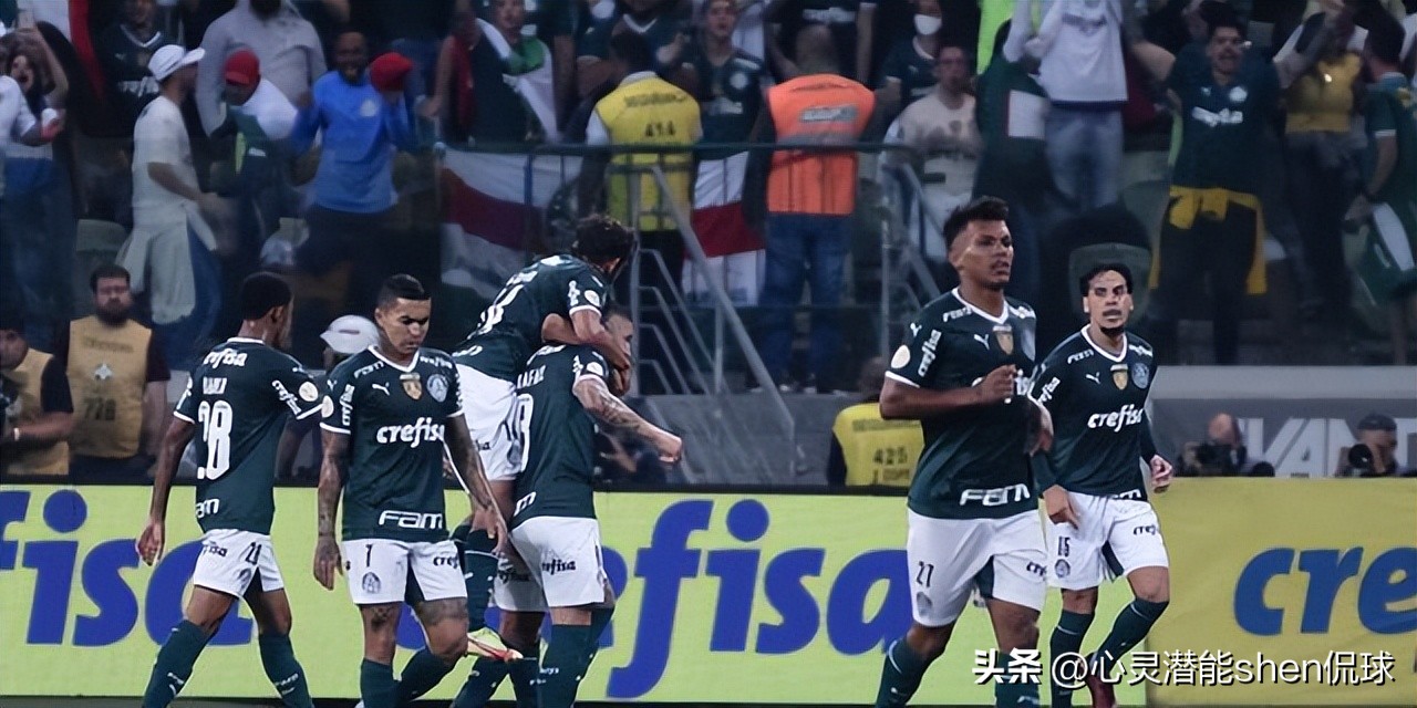 0-0到6-5!南美3冠王神了,被红牌罚下2人仍强势晋级,剑指3连冠