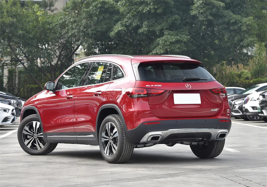车300:这款奔驰从27.68万降到17.99万,月销量只有937台