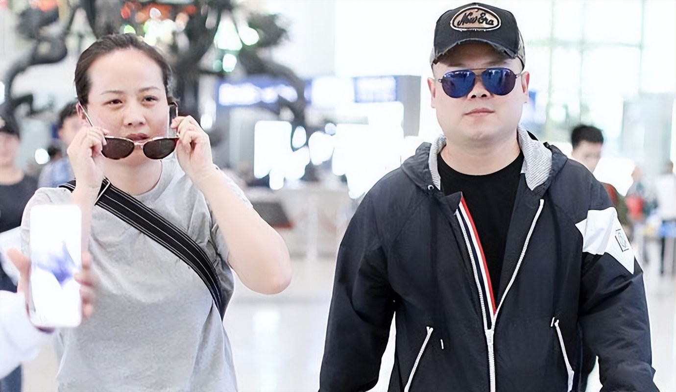 岳云鹏妻子郑敏:对待公婆如亲生父母,因爱支持老公为5个姐姐买房