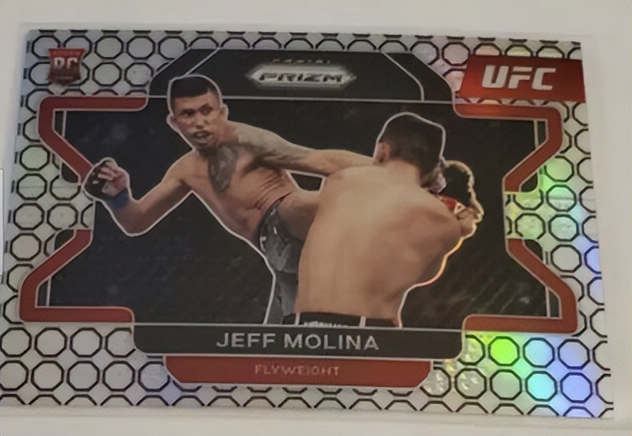 prizm2022世界杯(RC选手能力值测评！2022 Panini Prizm UFC MMA Cards)