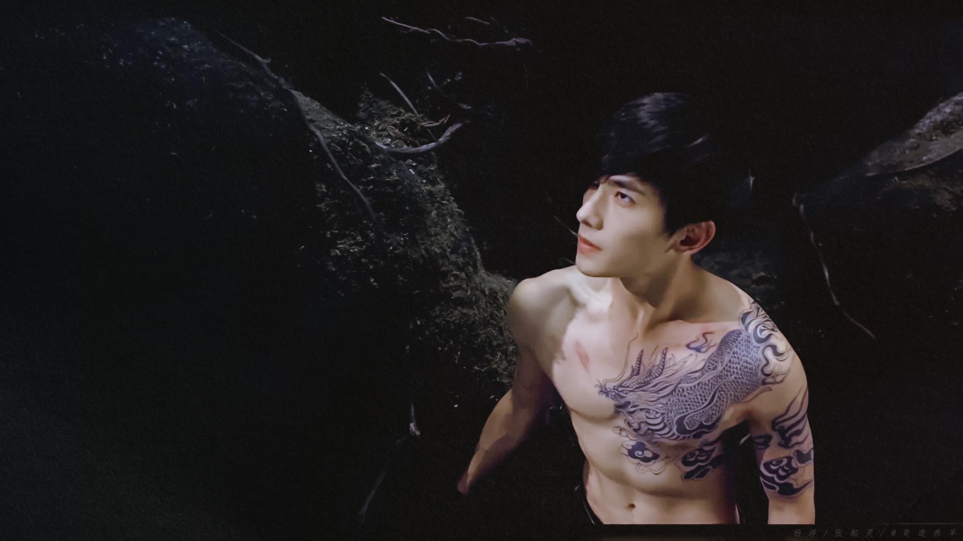 张涵予在拍摄肌肉的戏份时,动用的就是假腹肌.