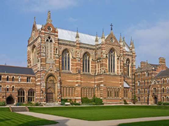 在牛津和斯坦佛留学，是什么体验？卫星云图看学校的构造