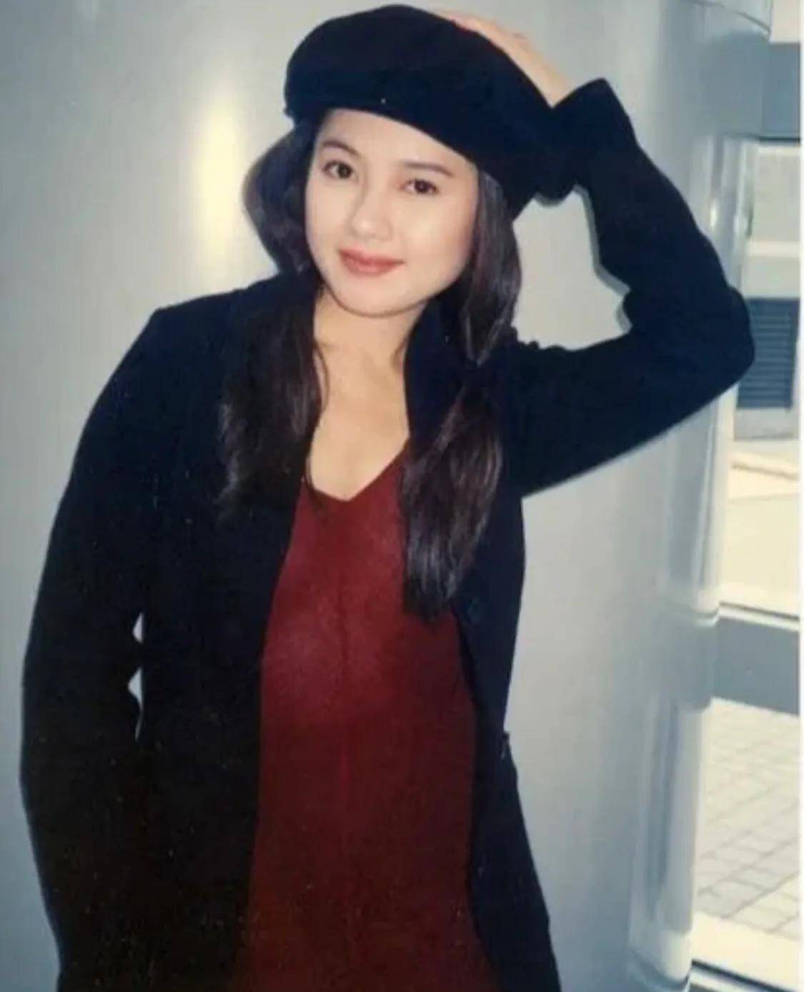 "玉女掌门"李丽珍:28岁一脱成名爆红,息影后人间再无水蜜桃