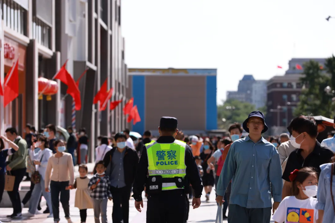 二级警司（二级警司晋升一级警司几年）-第43张图片-华展网