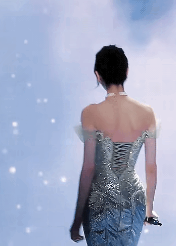 不一样的迪丽热巴，每天一波热图