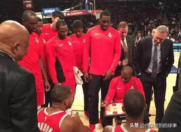 为什么nba球员兼教练(某些NBA球员不是教练却胜似教练，咋不直接当主教练呢)