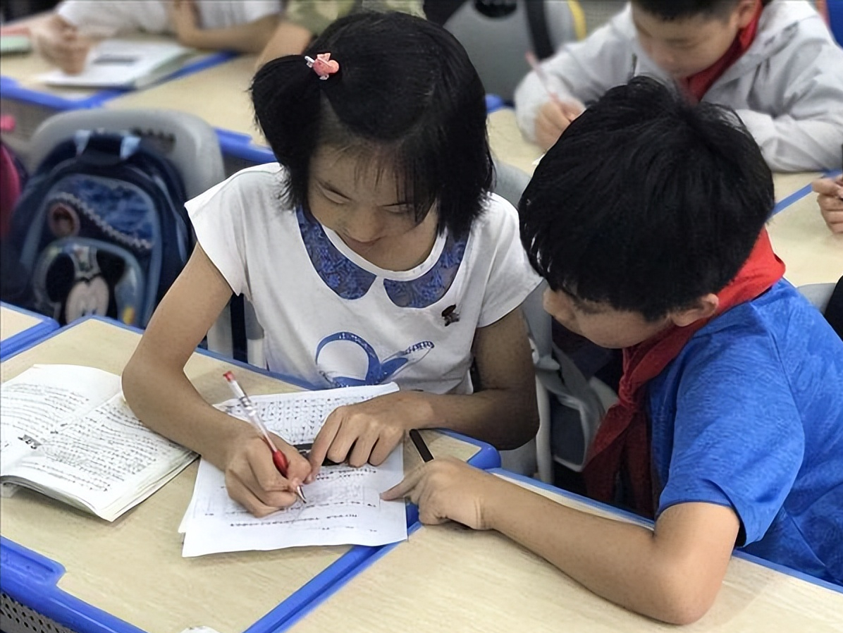 孩子写作文老大难？老师推荐3个好方法，让孩子思如泉涌