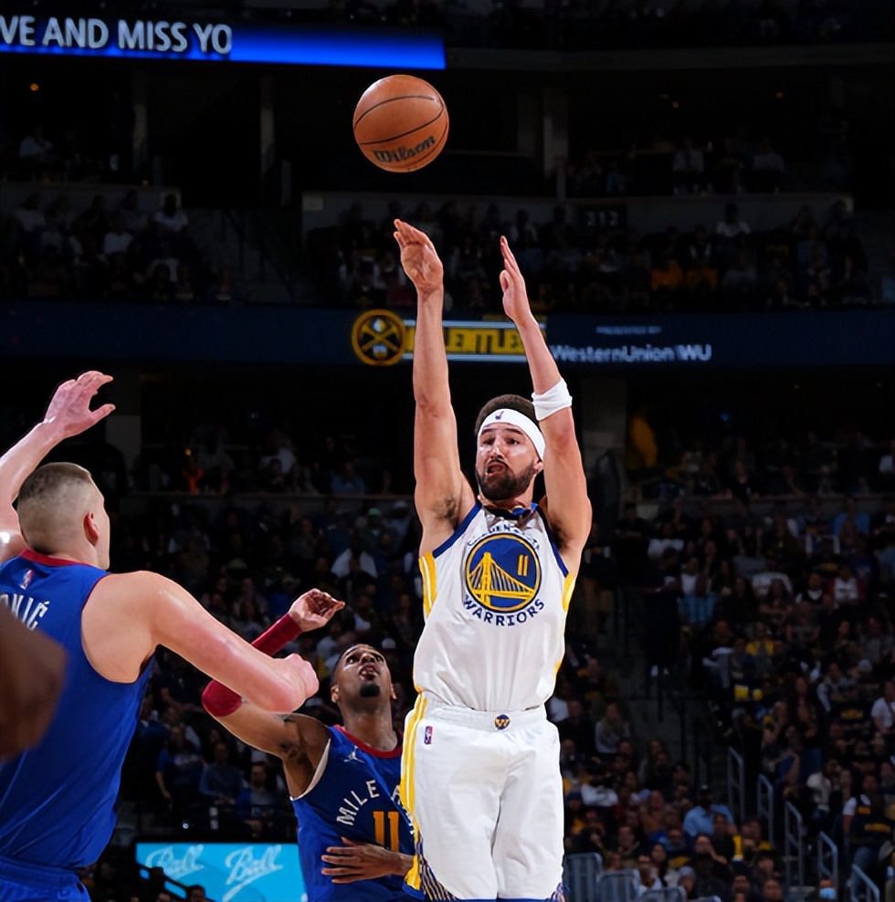 企鹅nba在线直播视频直播(今日NBA:水花三兄弟齐发威勇士夺赛点，莫兰特三双灰熊逆转森林狼)