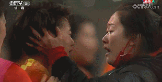 中國女足3比2逆轉韓國女足奪冠（燃哭了！中國女足逆轉絕殺韓國奪冠！你永遠可以相信中國姑娘）