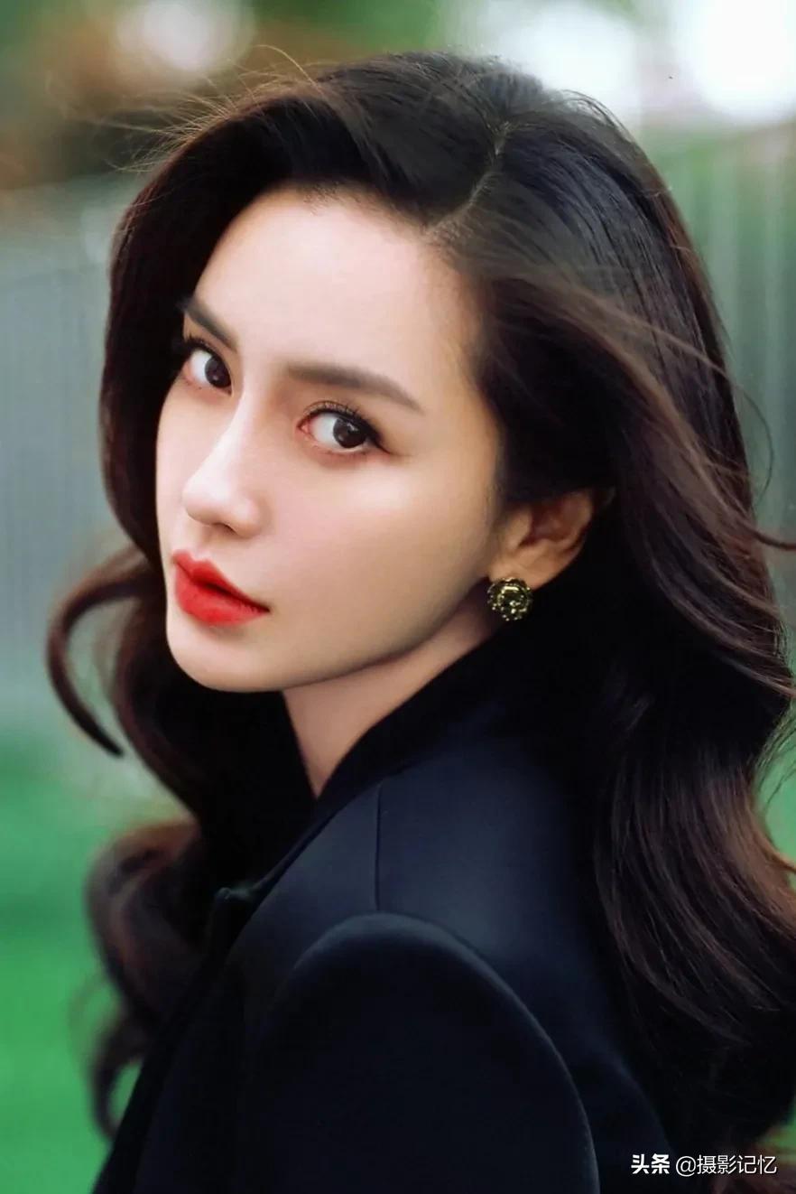 杨颖：气质没得说