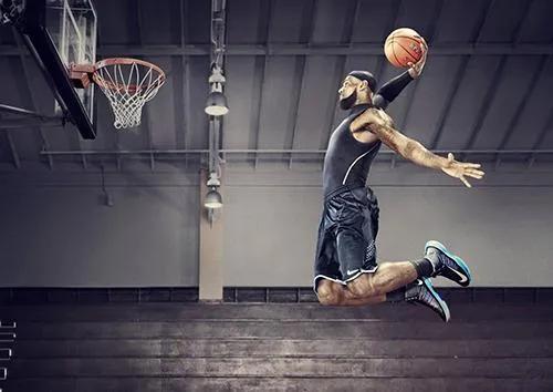 詹姆斯投资的产业（生涯薪资超4.3亿美元，“投资达人”詹姆斯身价超过乔丹了么？）