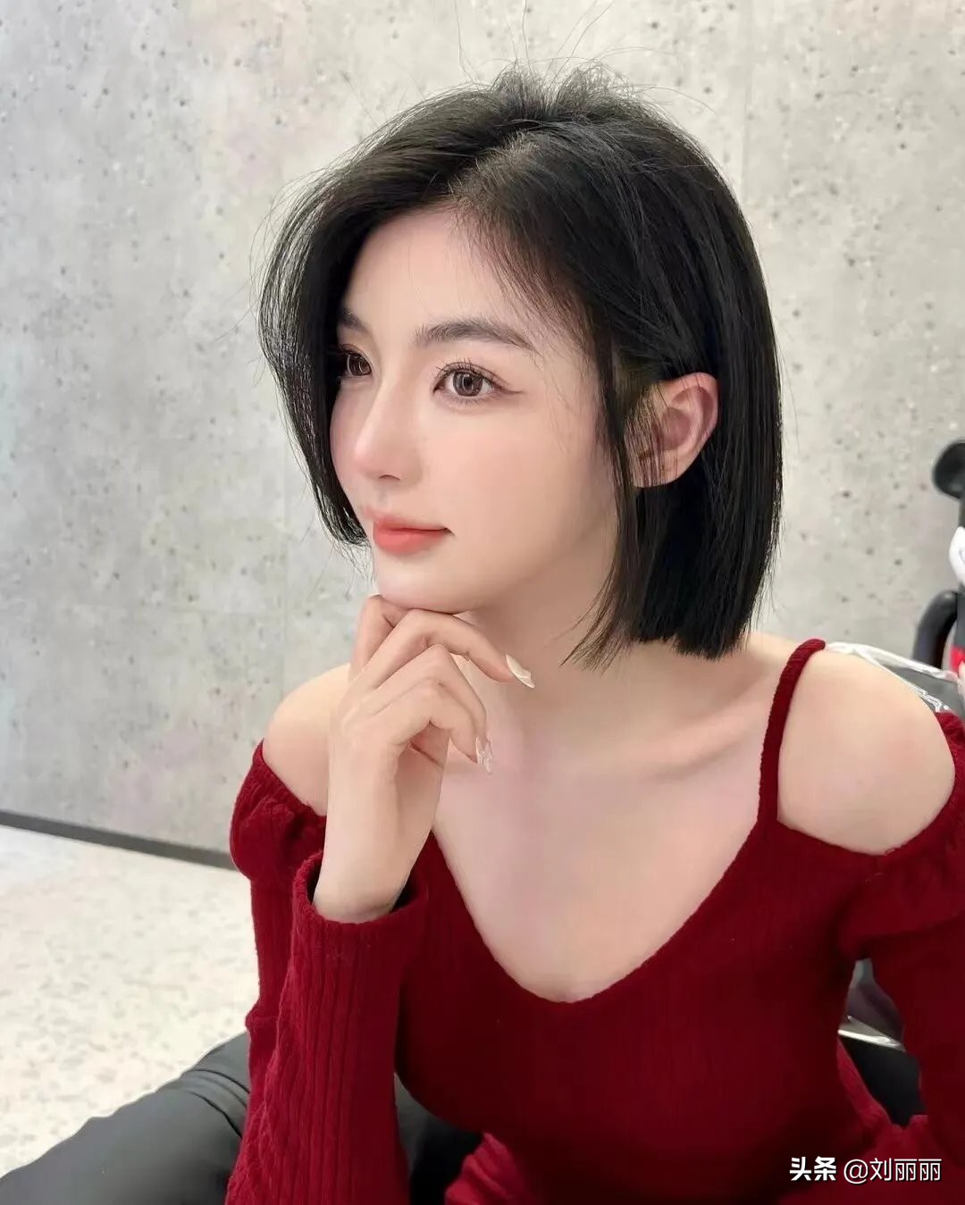 最火女士短发14款,烫卷剪短美美哒,看着很心动