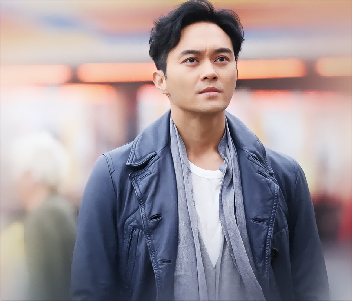 明明有1米8的大高个，但看起来很“矮”的12位男星，个个让人意外