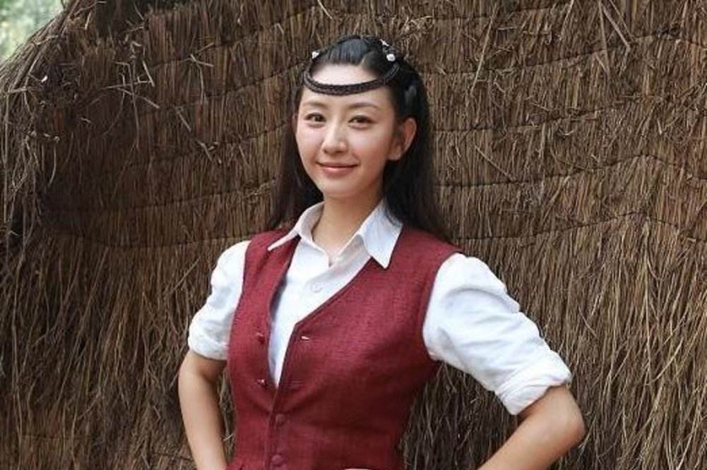 8位过气女明星窘况：卑微求工作，变脸被群嘲，徒留尴尬与心酸