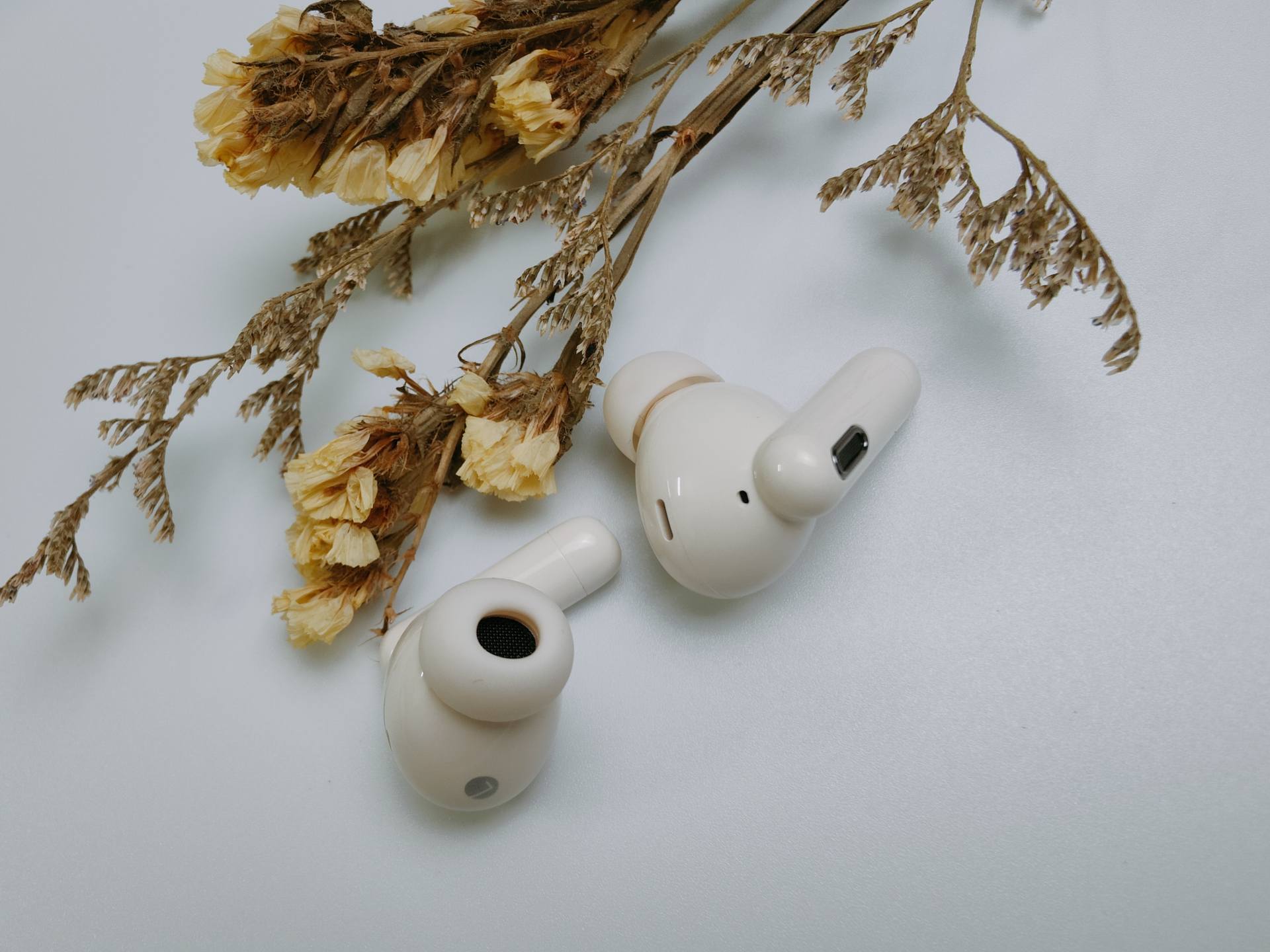 当音频大厂认真起来--漫步者Retro Pro降噪耳机开箱