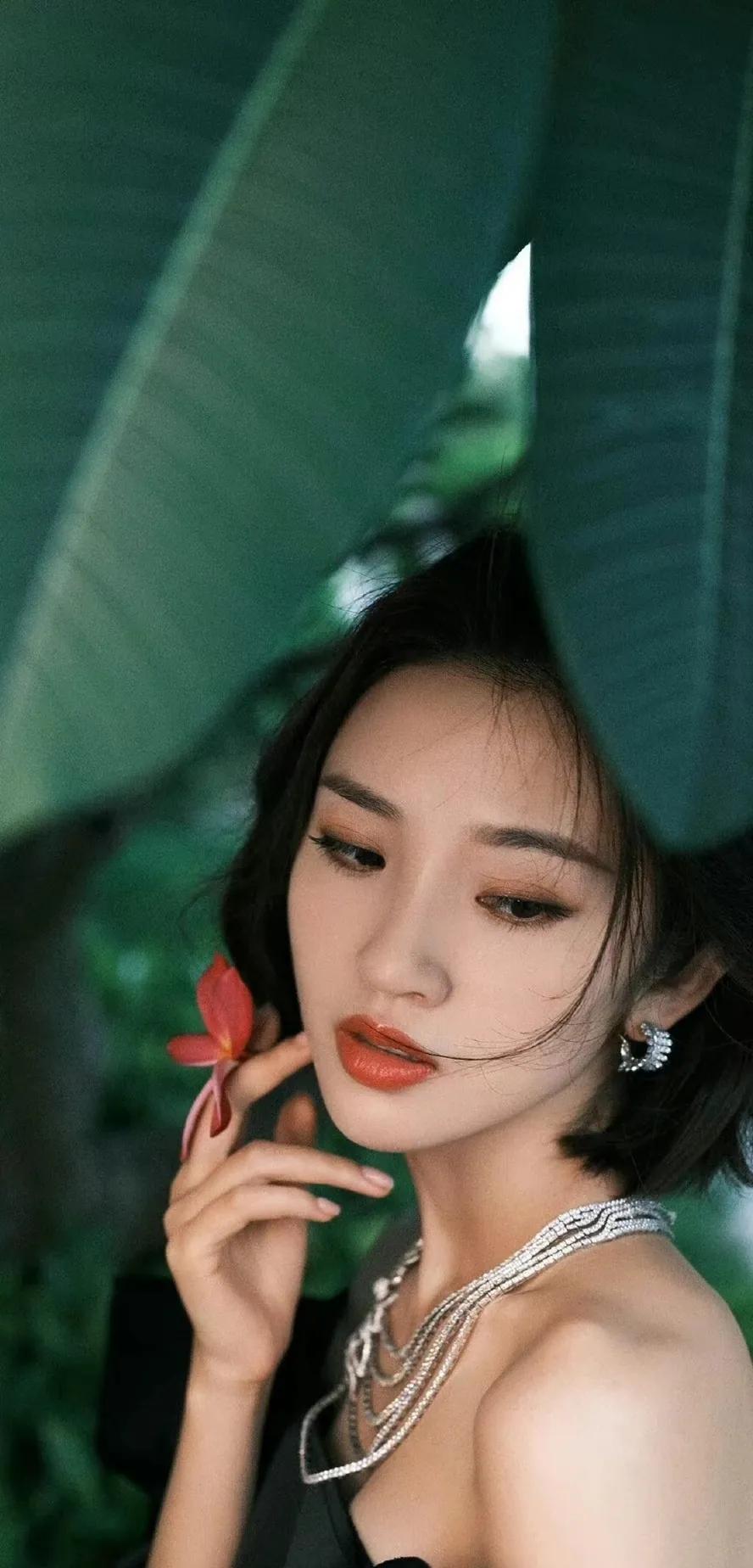 活波可爱—唐艺昕