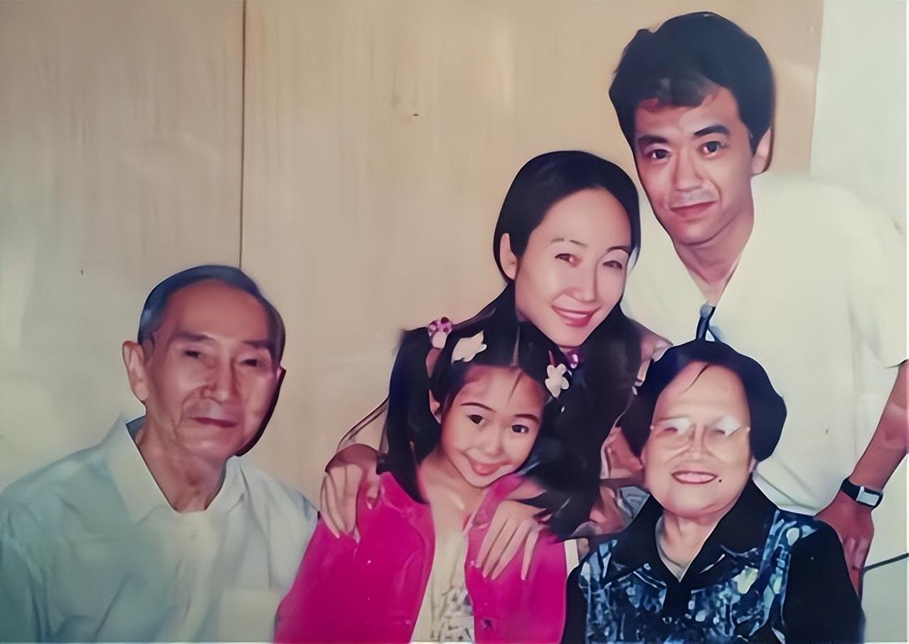 康祈宗郭昶去世17年,如今女儿已出嫁,妻子潘洁却立誓一生不改嫁