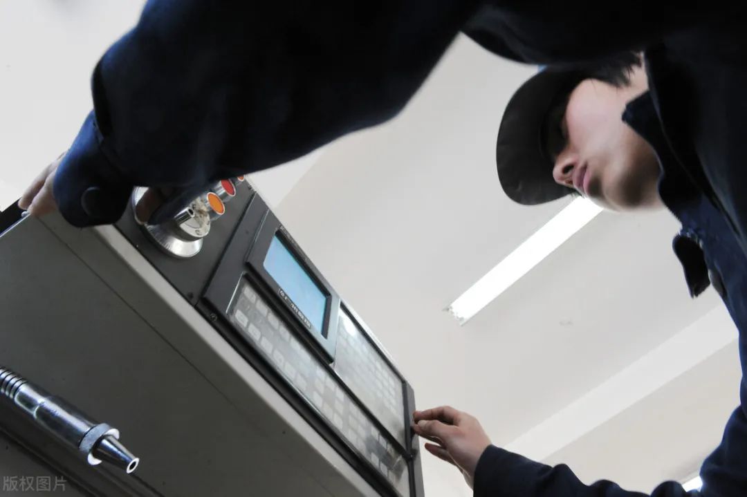 职高、中专、技校毕业生的出路在哪里？