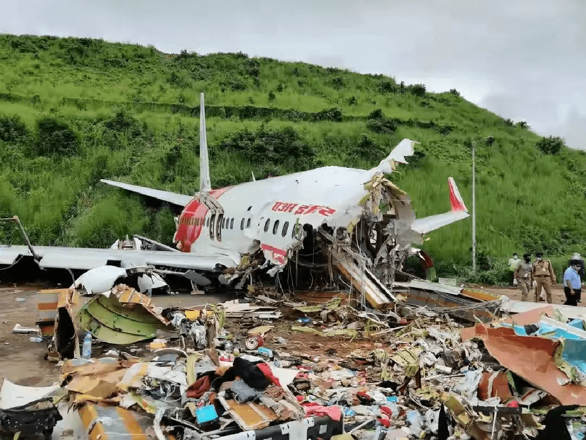 为何发生空难时，航空公司宁愿赔偿几十亿，也不让乘客跳伞逃生？