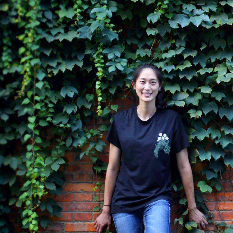 小美女篮球图片(女篮黄金一代的球星隋菲菲,颜值与球技并存的篮球女神