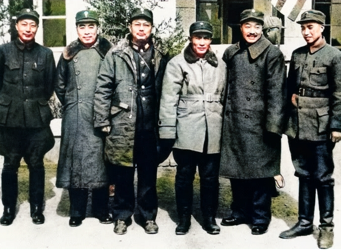 1955年元帅和大将最初名单都有谁？一张老照片说明一切