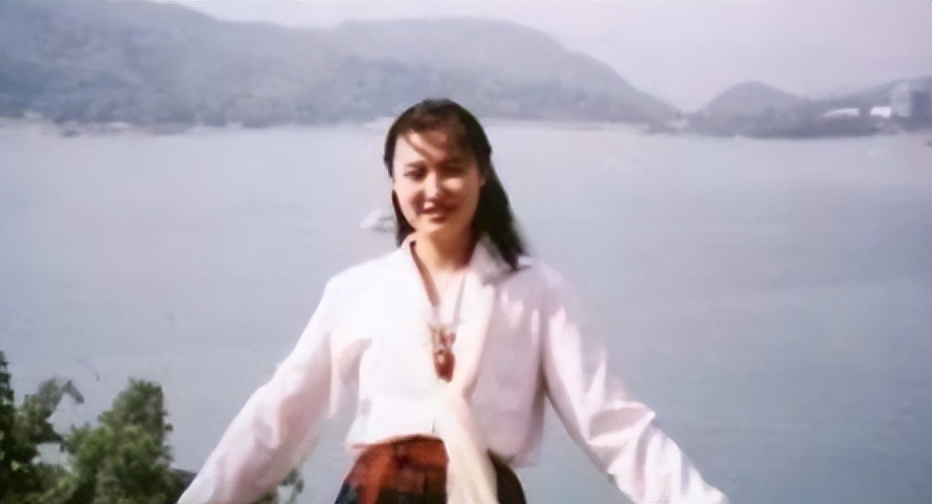 桑晨：因身高放弃跳舞，阴差阳错成为主持人，扎根央视28年