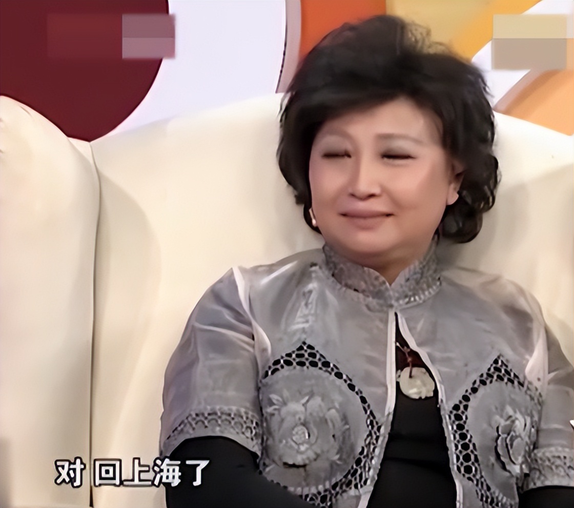 "无儿无女"徐松子:结婚25年分居15年,58岁离婚,她怎样了